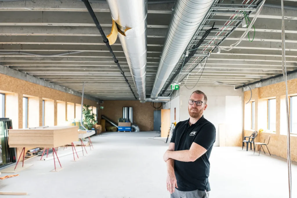 Anders i PFR under ombygging hos Thon Amfi Madla.